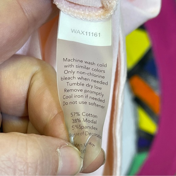 Calia, Pale Pink T-Shirt. Size Medium. In excellent condition! - Picture 3 of 5